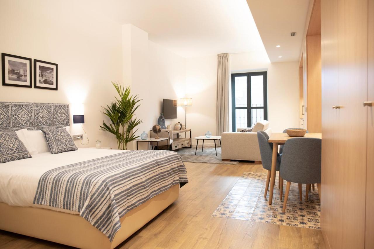 Nqn Aparts & Suites Sevilla Exterior foto