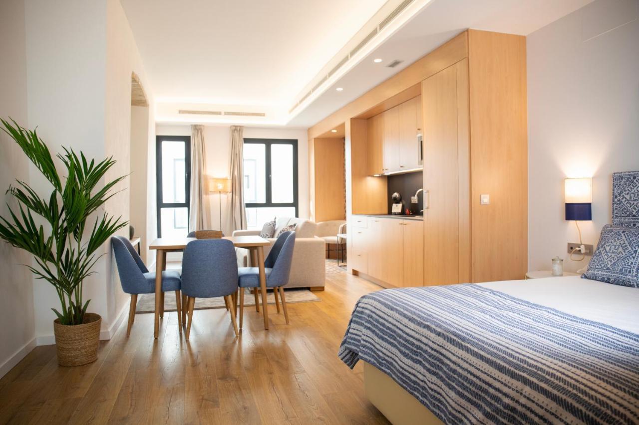 Nqn Aparts & Suites Sevilla Exterior foto