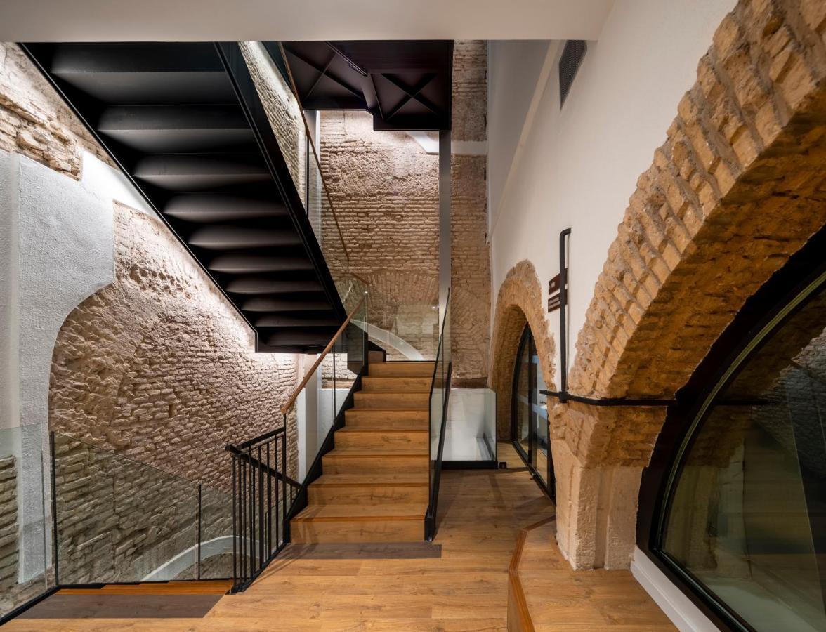Nqn Aparts & Suites Sevilla Exterior foto